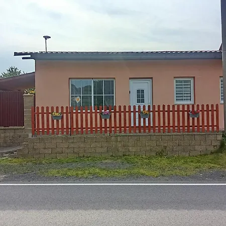 Semesterbostad Bungalov Mikulasovice